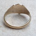 Engraved Shield Signet Ring in 9ct Gold, a UK W or a US 11 1/4