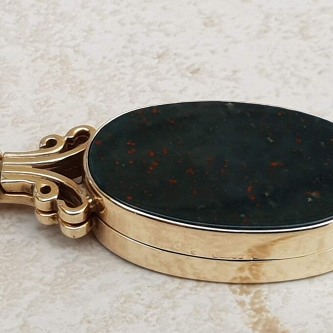 Onyx and Bloodstone Locket in 9ct Gold