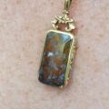 Substantial Double Sided Agate Pendant in 9ct Gold
