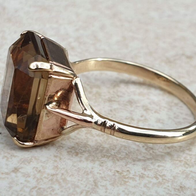 Smoky Quartz Solitaire Ring in 9ct Gold,  a UK N 1/2or a US 7.