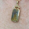 Substantial Double Sided Agate Pendant in 9ct Gold