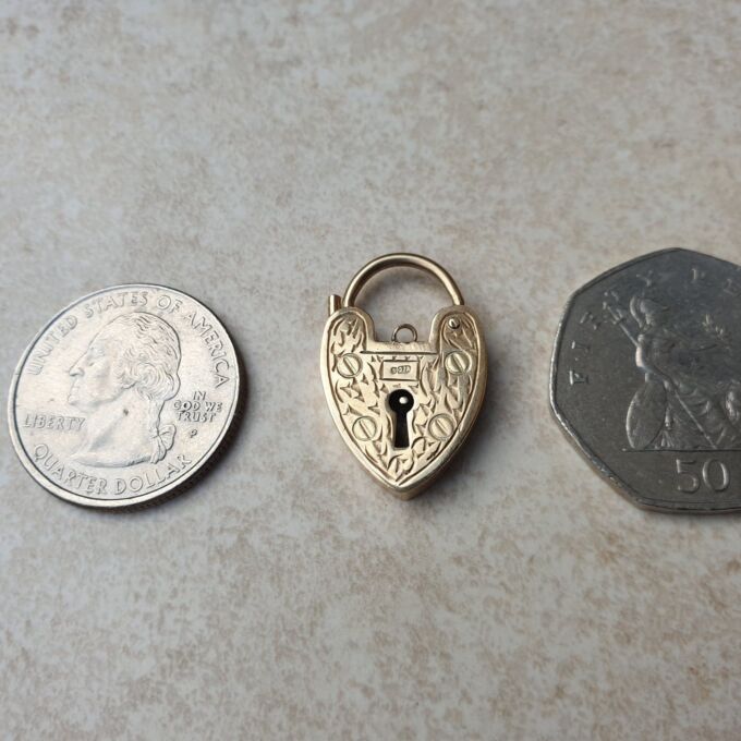Vintage Engraved Heart Padlock in 9ct Gold