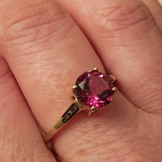 Pink Sapphire Ring in 9ct Gold, a UK R or a US 9.