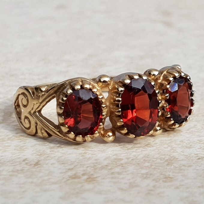 Sale – Three Stone Ornate Garnet 9ct Gold Ring, a UK M or a US 6 1/2.