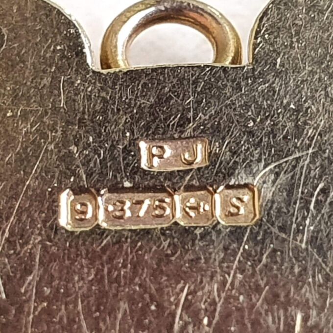 Engraved Heart Padlock in 9ct Gold