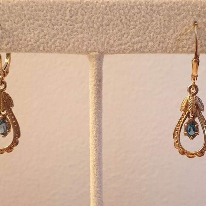 Topaz Dangle Drop Earrings in 9ct Gold