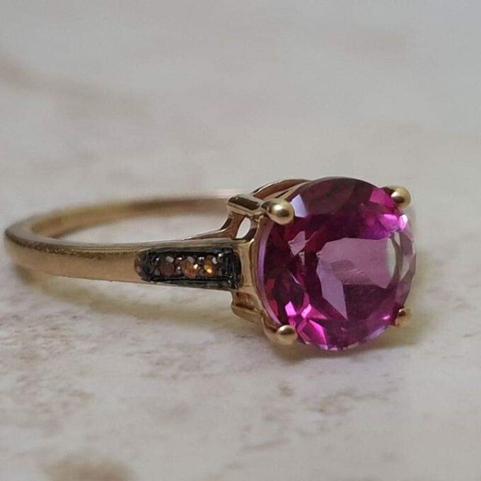 Pink Sapphire Ring in 9ct Gold, a UK R or a US 9.