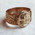 Beautiful Ornate Buckle Ring in 9ct Gold, a UK O 1/2 or a US 7 1/2.