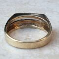 Oblong Diamond Set Signet Ring in 9ct Gold, a UK O 1/2 or a US 7 1/2
