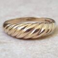 Graduating Dome Ring in 9ct gold, a UK L or a US 5 3/4