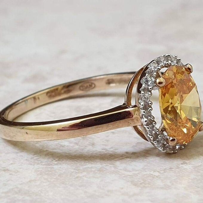 Vibrant Sunshine Yellow Paste Ring in 9ct Gold,  a UK O or a US 7 1/2.