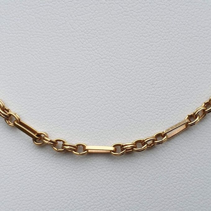 Fancy Belcher Chain in 9ct Gold,  16 inches in length.