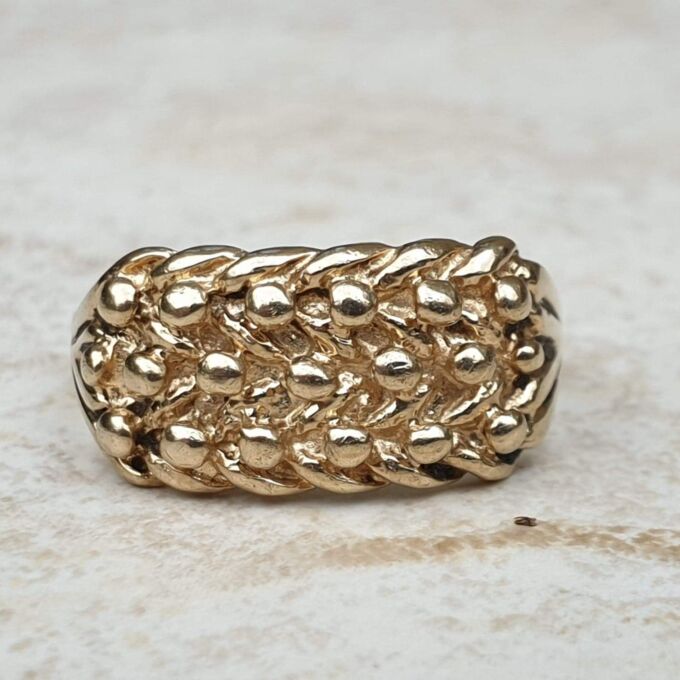 Keeper Ring in 9ct Gold,  a UK Q or a US 8 1/2.