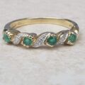 Beautiful Emerald and Diamond Ring in 9ct Gold, a UK M 1/2 or a US 6 3/4.