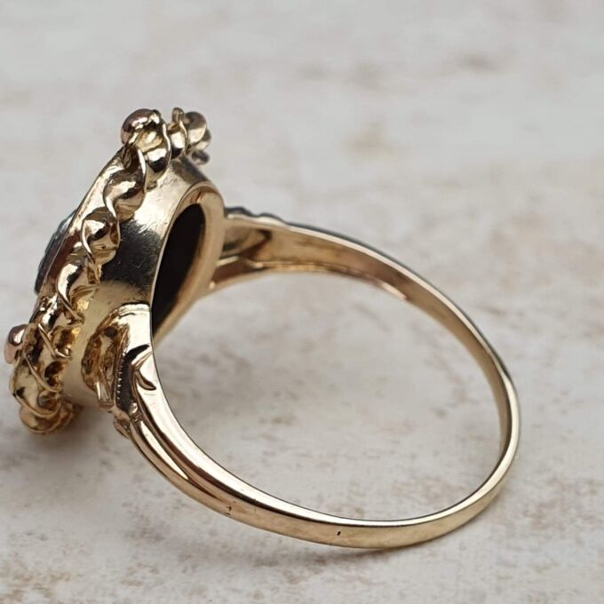 Vintage Onyx Ring in 10k Rose and Yellow Gold, a UK J or a US 5