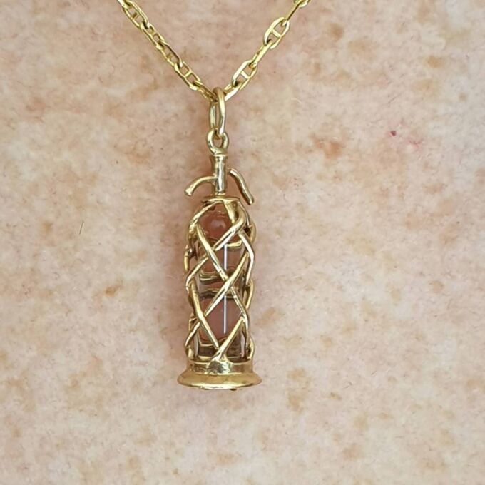 Cute Soda Syphon Charm Pendant in 9ct Gold
