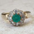Chrysoprase Dress Ring in 9ct Gold.