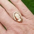 Elongated Cameo Ring in 14ct Gold.