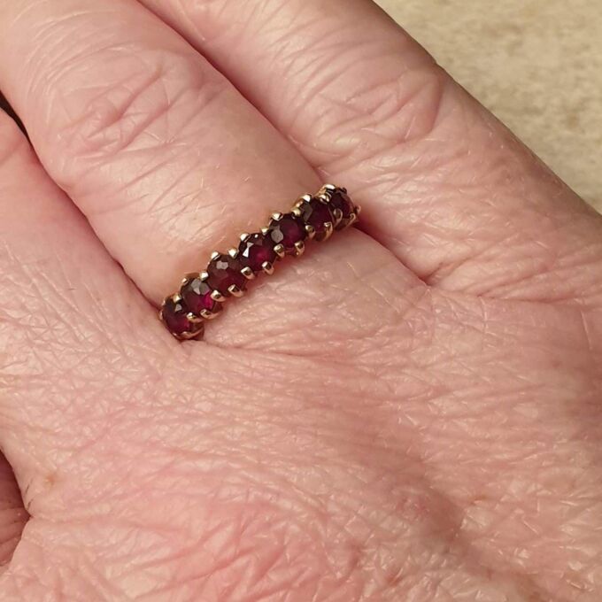 Seven Stone Garnet Band in 9ct Gold, a UK L 1/2 or a US 6