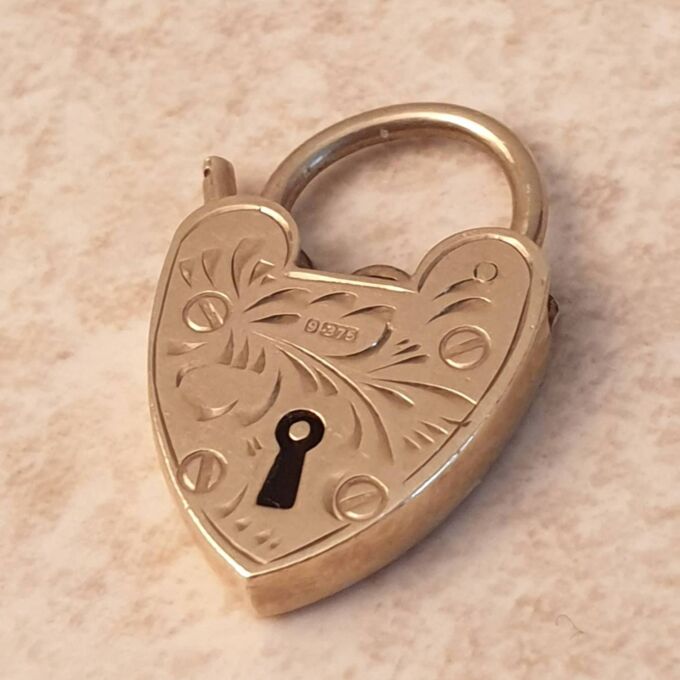 Engraved Heart Padlock in 9ct Gold