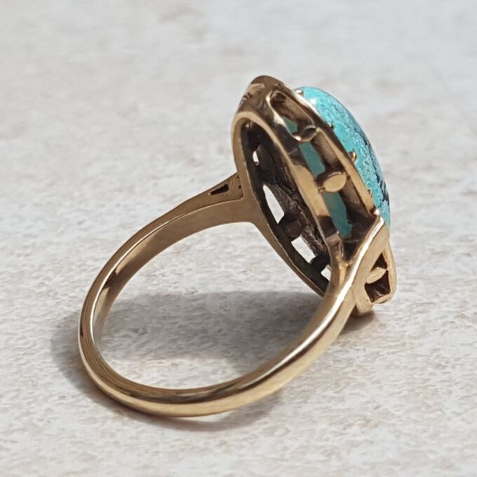 Quirky Vintage Turquoise Navette Ring in 9ct Gold, a UK J 1/2 or a US 5 1/4.