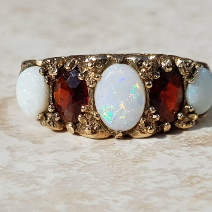 Sale – Chunky Opal and Garnet 9ct Gold Ring, a UK L 1/2 or a US 6 1/4.