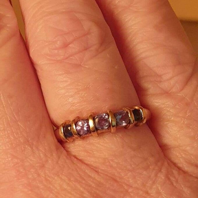 Synthetic Alexandrite and Sapphire Ring in 9ct Gold, a UK M 1/2 or a US 6 3/4