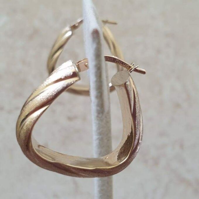Gorgeous Italian Hoop Earrings in 14ct Gold