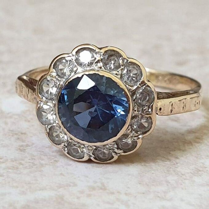 Synthetic Sapphire Ring in 9ct Gold.