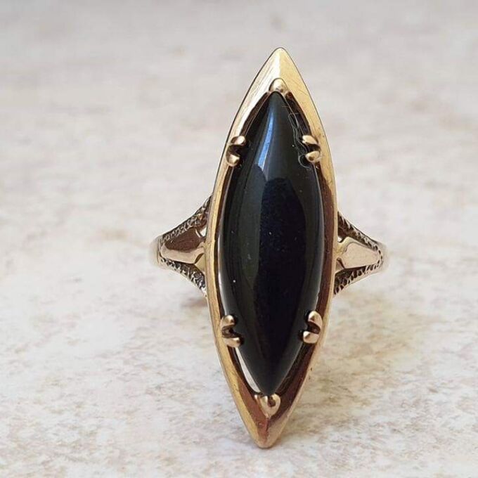 Marquise or Navette Whitby Jet Ring in 9ct Gold, a UK N or a US 7