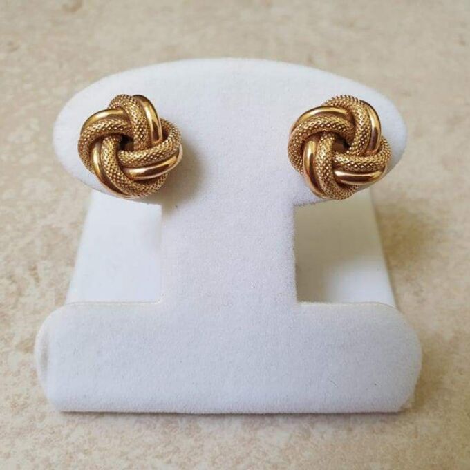Bold Knot Stud Earrings in 9ct Gold.