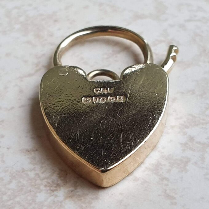 Plain Heart Shaped Padlock in 9ct Gold