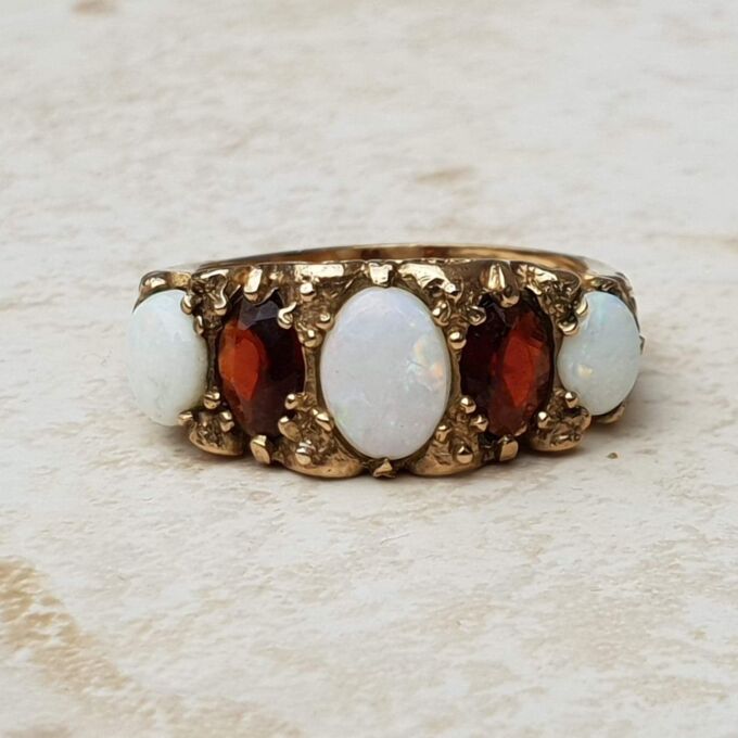 Sale – Chunky Opal and Garnet 9ct Gold Ring, a UK L 1/2 or a US 6 1/4.