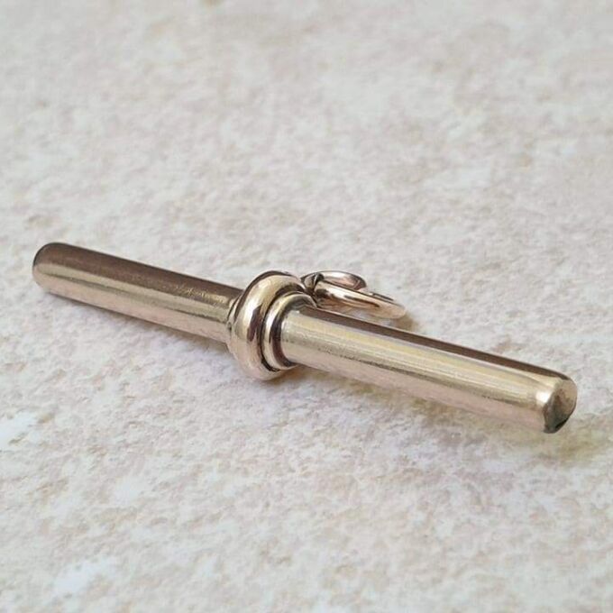 Simple Plain Albert or T Bar Fob Pendant in 9ct Gold
