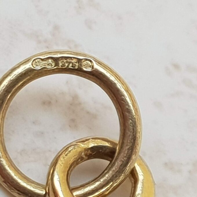 Onyx and Agate Spinner Fob in 9ct Gold