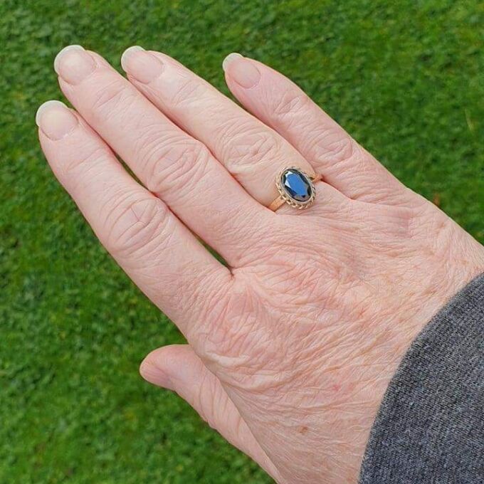 Hematite Solitaire Ring in 9ct Gold.