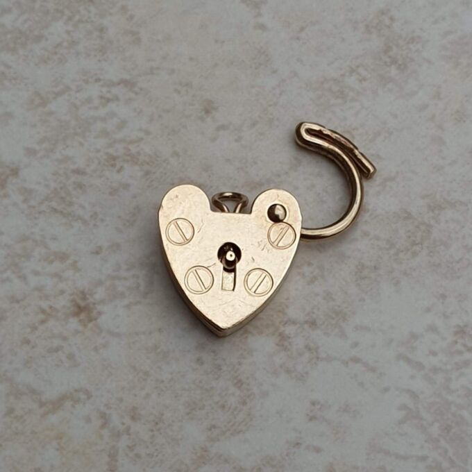 Tiny Working Heart Padlock in 9ct Gold