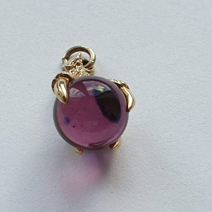 Claw or Talon Pendant in 9ct Gold