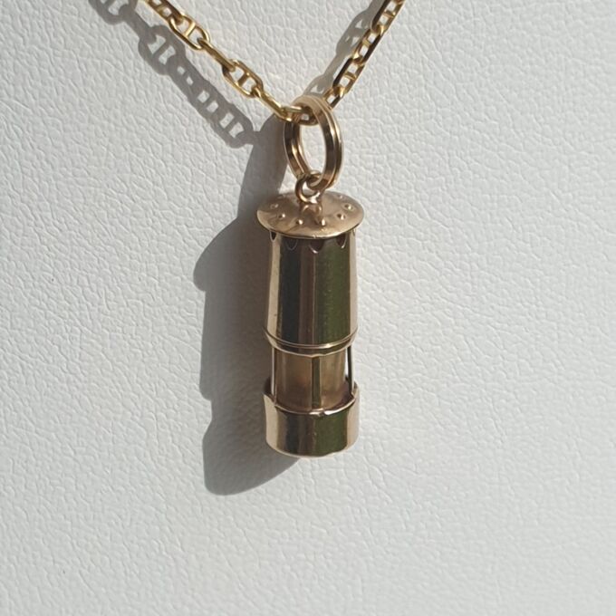 Miners Lamp in 9ct Gold