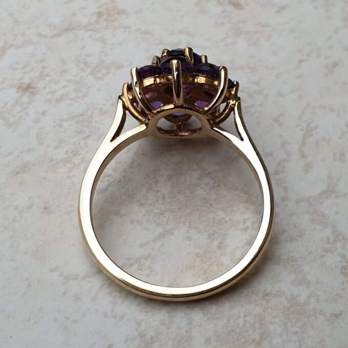 Pretty Amethyst Flower Cluster Ring in 9ct Gold, a UK L 1/2 or a US 6 1/4.