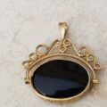 Carnelian and Onyx Spinner Fob in 9ct Gold