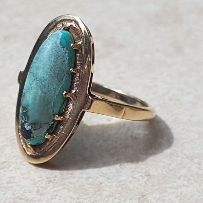 Quirky Vintage Turquoise Navette Ring in 9ct Gold, a UK J 1/2 or a US 5 1/4.
