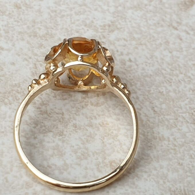 Citrine Solitaire Ring in 9ct Gold, a UK O or a US 7 1/2.