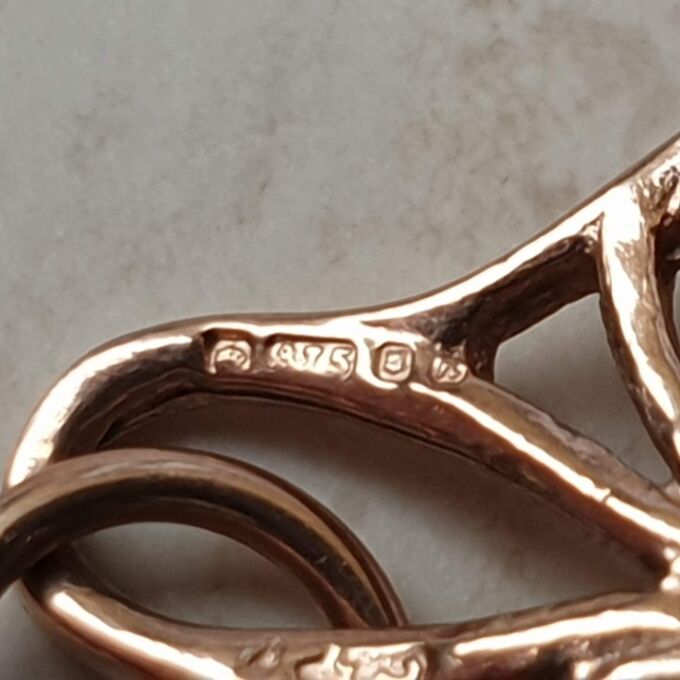 Three Stone Spinner Fob Pendant in 9ct Gold