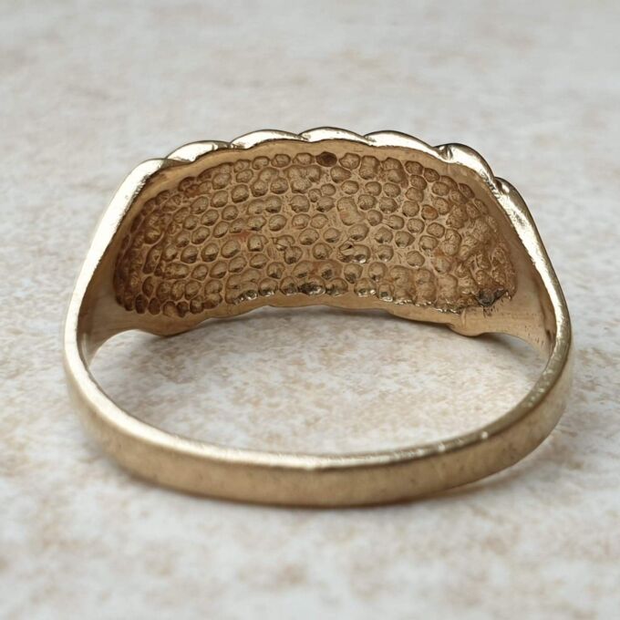 Keeper Ring in 9ct Gold,  a UK Q or a US 8 1/2.