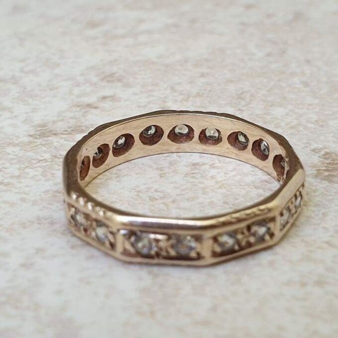 Reserved – Quartz Full Eternity Ring in 9ct Gold.