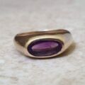 Oval Amethyst Signet Ring in 9ct Gold, a UK H 1/2 or a US 4 1/4