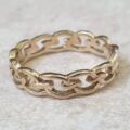 Chain Link Design Ring in 9ct Gold.
