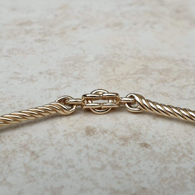 Fancy Twist Bar Bracelet in 9ct Gold,  7 3/4 inches.