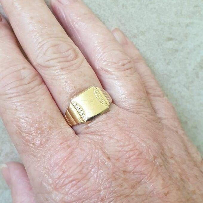 Larger Size Signet Ring in 9ct Gold.
